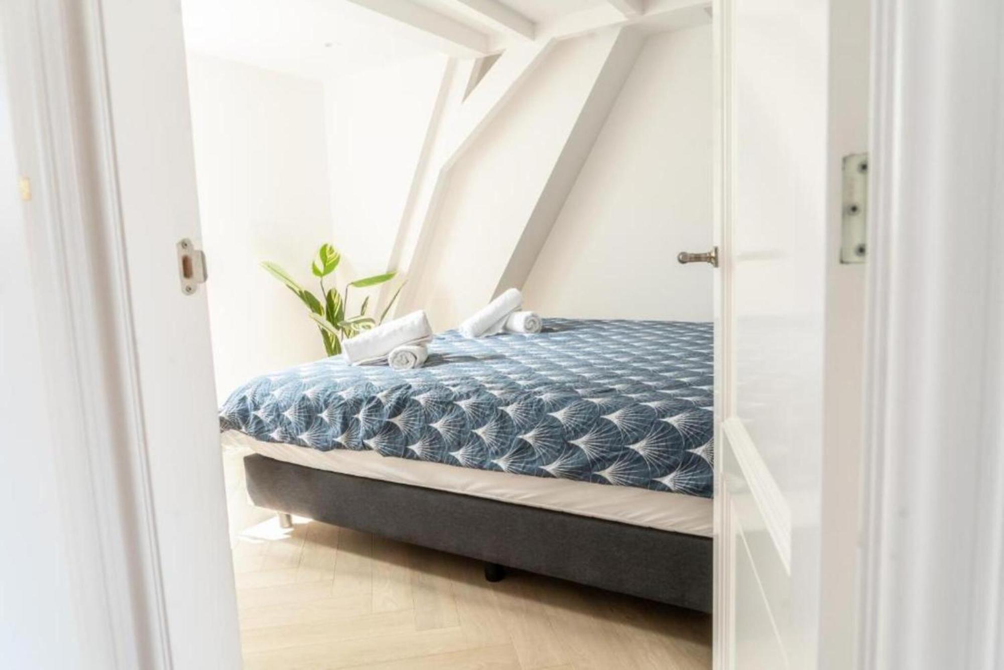Cozy One Bedroom At Centrum Apartment *